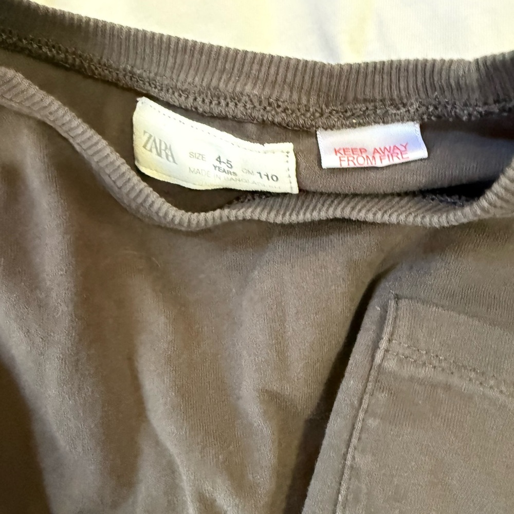 Kids Long Sleeve Shirt - Set of 4 (Zara) - 1 (White) has tags cut off - Picture 3 of 5
